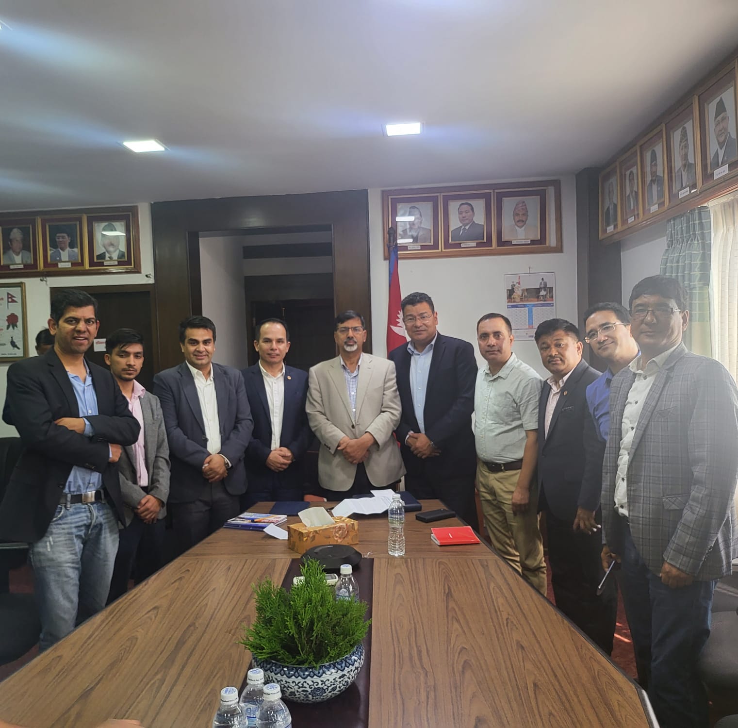 निजी सवारी साधन आयातमा गरिएको कडाइप्रति आपत्ति नजनाउनुहोला : अर्थमन्त्री