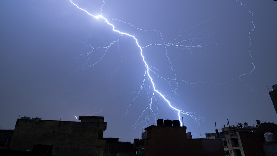 चट्याङ लागेर किशोरीको मृत्यु