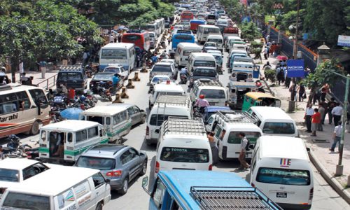 यातायात क्षेत्रमा समस्यै समस्या